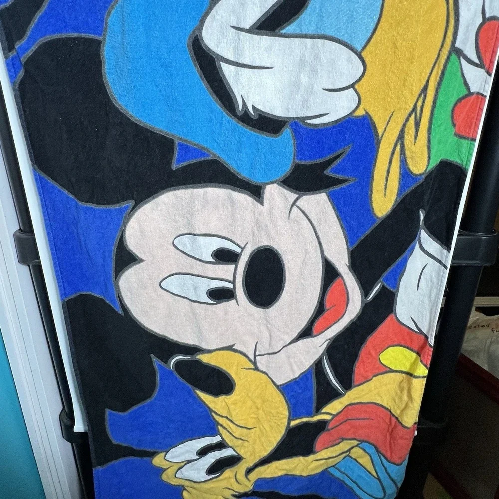 Vtg Mickey Unlimited Disney Beach Towel Mickey Donald Goofy Pluto 100%Cotton 90s